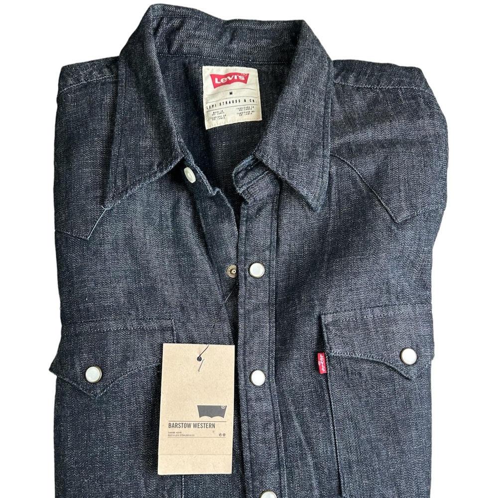 NWT Levi’s Men’s Button Down